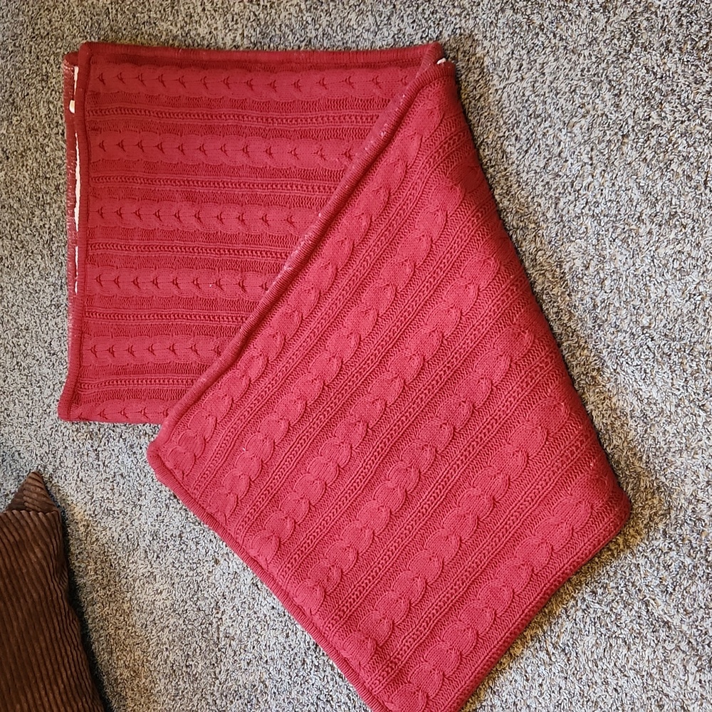 Cable Knit/ Fleece Throw
